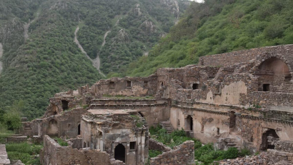 Bhangarh Fort Mystery