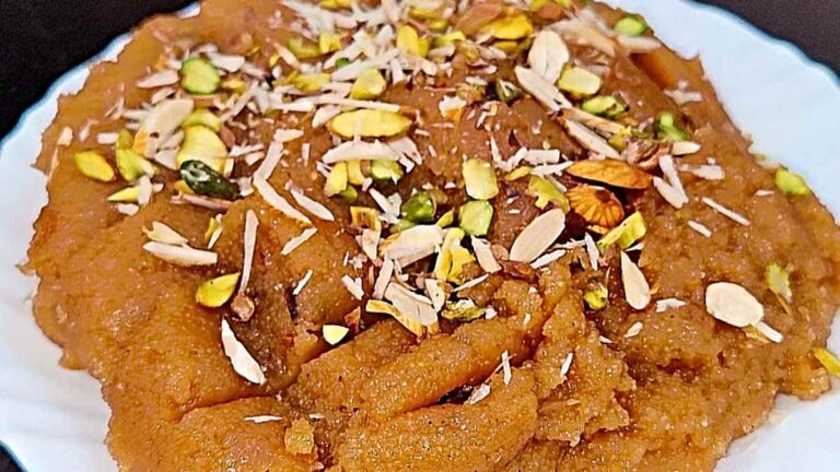 Suji Besan Halwa Recipe: अगर आप भी पसंद है मिठा, तो आपको जरूर बनाएं यह मिक्स हलवा, एक बार जरूर करें Try…